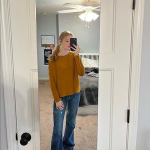 BURNT ORANGE SWEATER